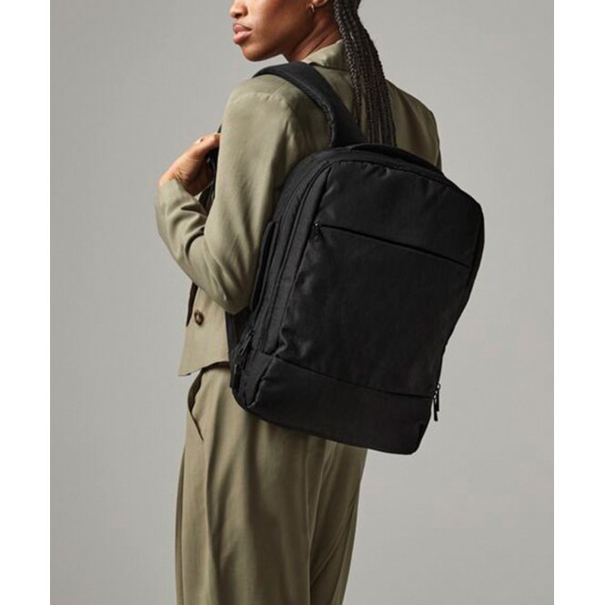 Quadra QD990 Q-Tech Charge Convertible Backpack